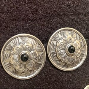 Silver design Round Clip Earrings